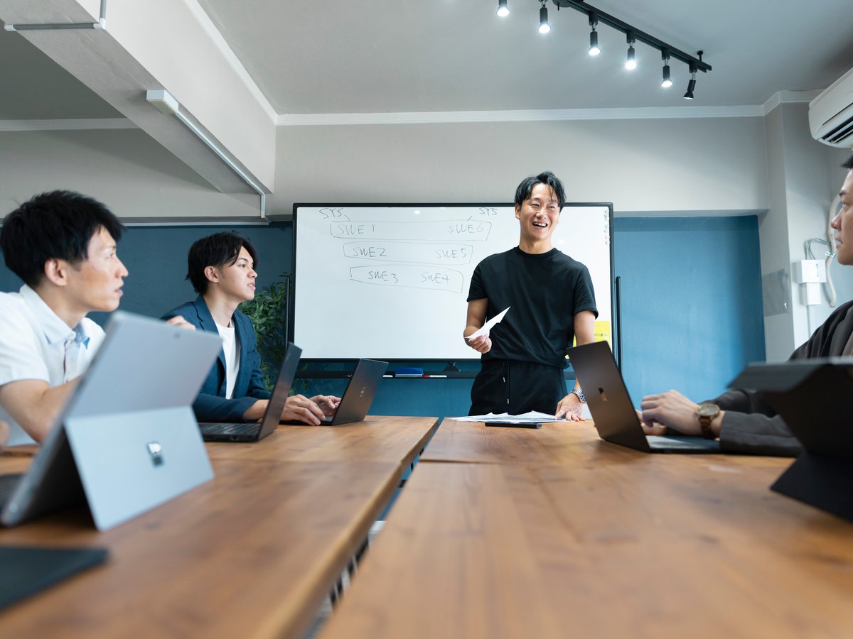 社内でメンバーへ想いを伝える代表
